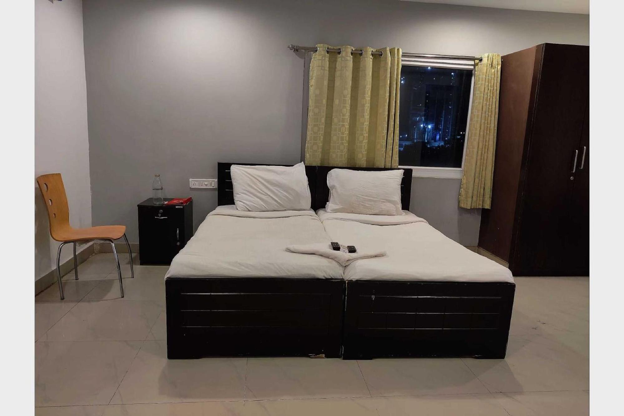 Hotel O White Solitaire Ludhiana Luaran gambar