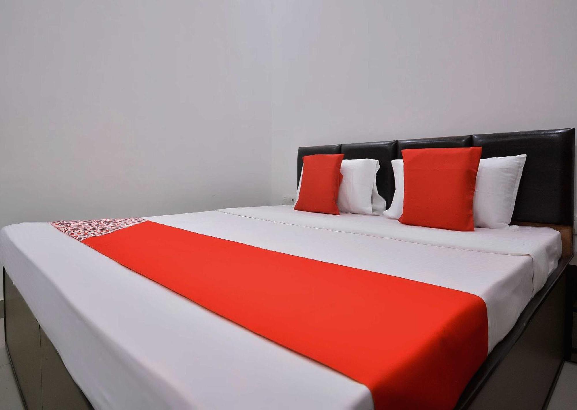 Hotel O White Solitaire Ludhiana Luaran gambar