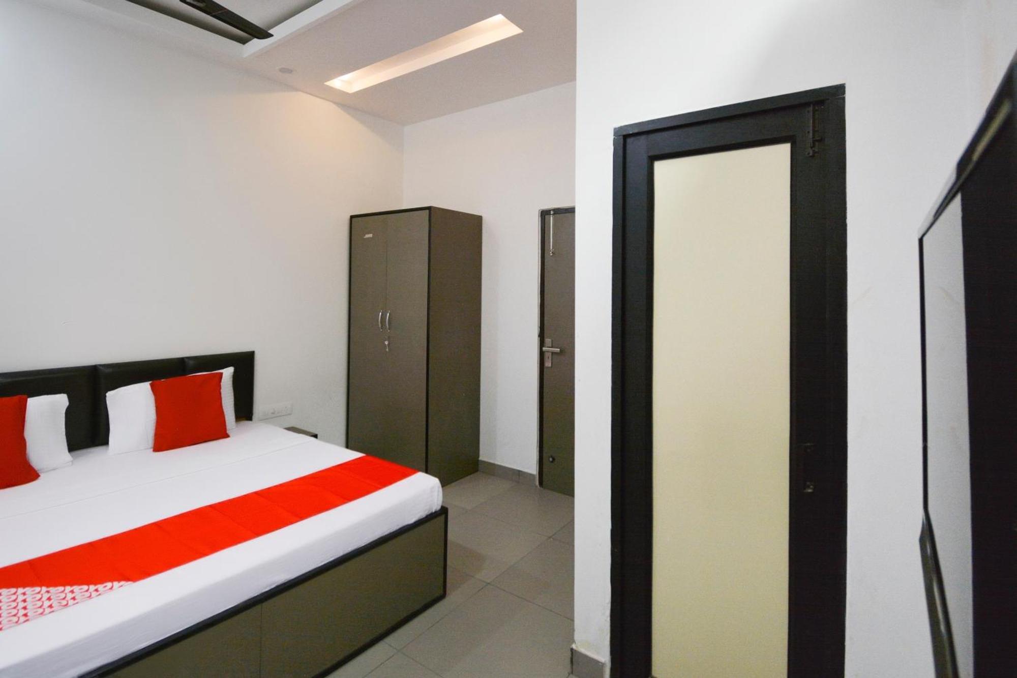 Hotel O White Solitaire Ludhiana Luaran gambar